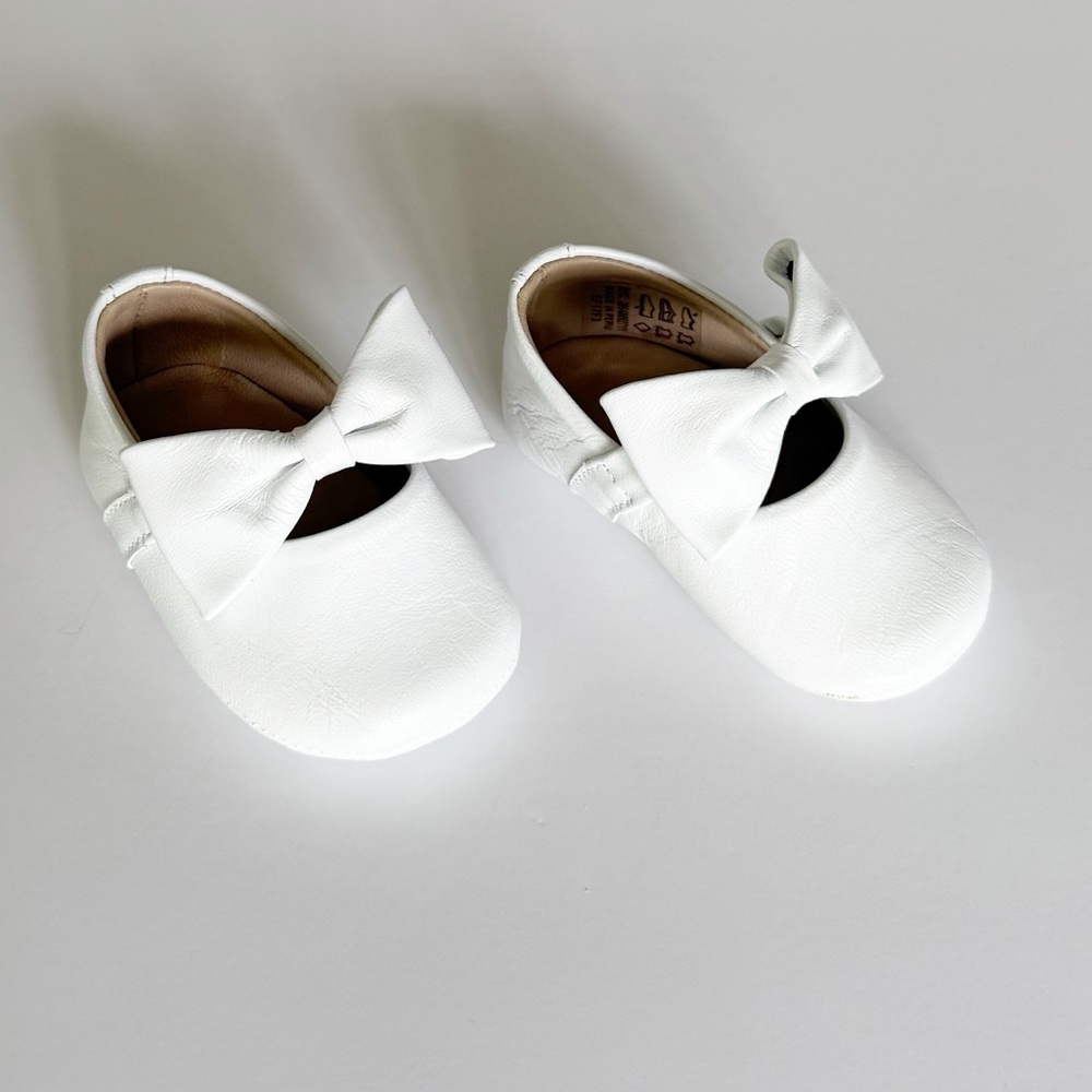 Elephantito Baby Ballerina Shoes with Bow - Picture 3 of 11